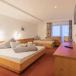 Schlickeralm Värdshus Telfes im Stubai