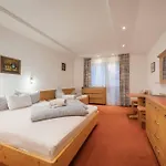 Schlickeralm Inn